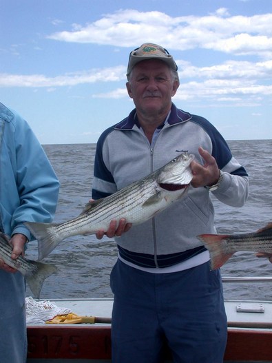 Always grinning Lee with his 22 incher